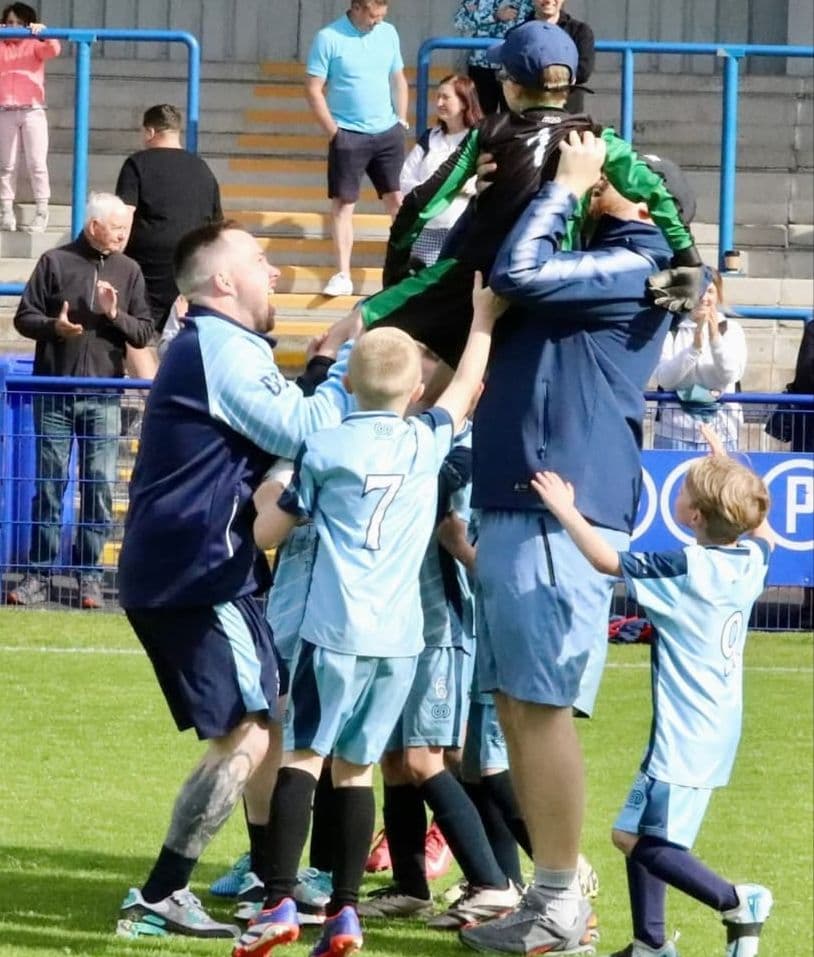 🍾🏆Heyside U8 Rhinos🏆🍾